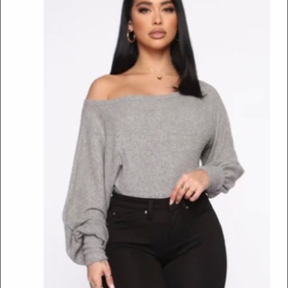 Fashion nova, grey, shoulder off shirt